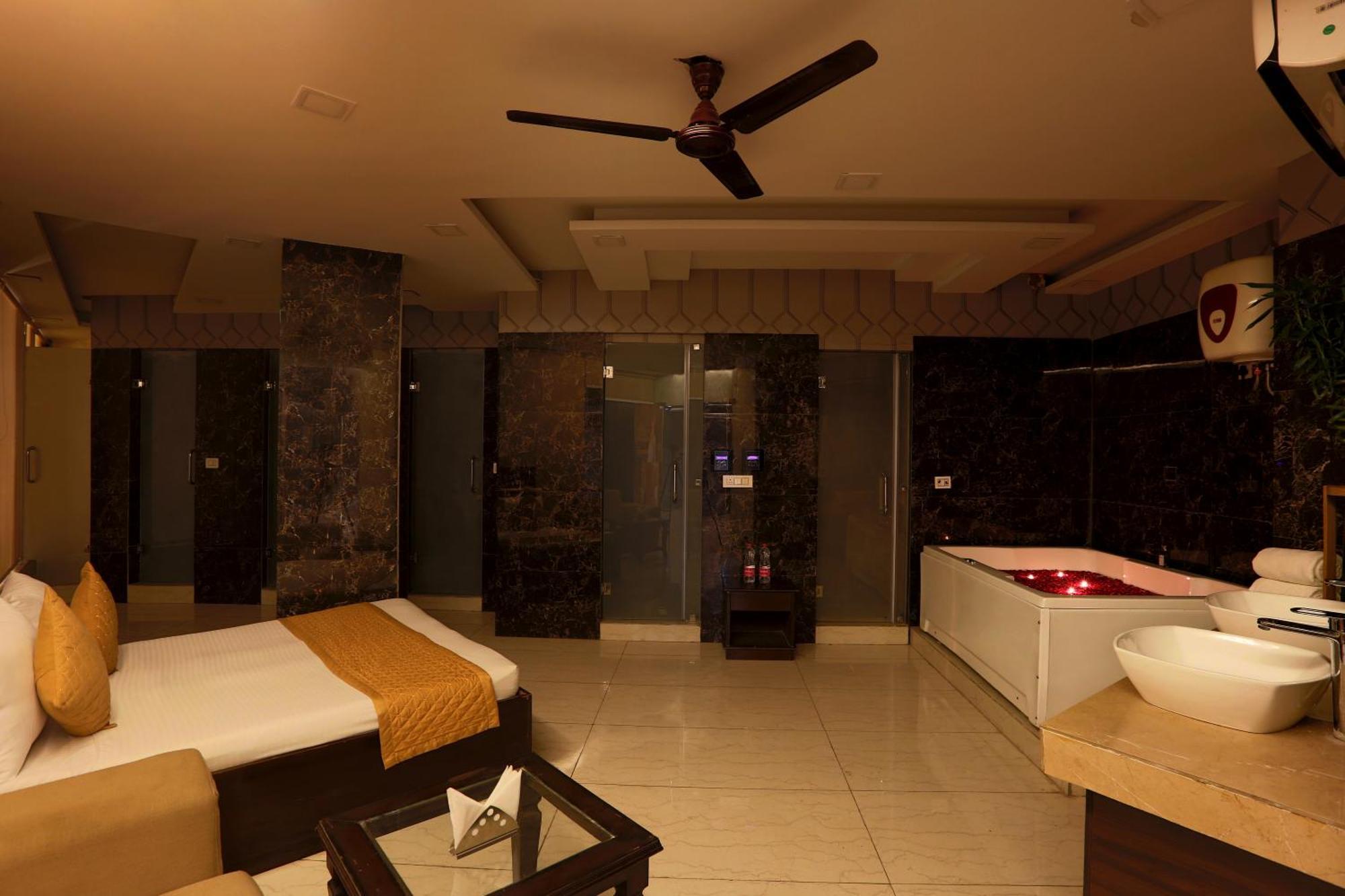 Park Tree Delhi Airport By Prithvi Palace With Free Airport Transsfer Hotel New Delhi